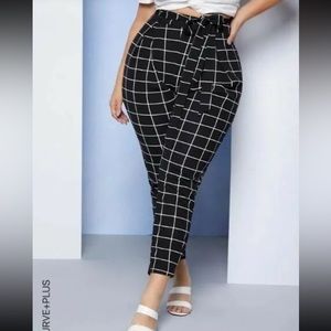 Black & White Self Belted Grid Skinny Pants